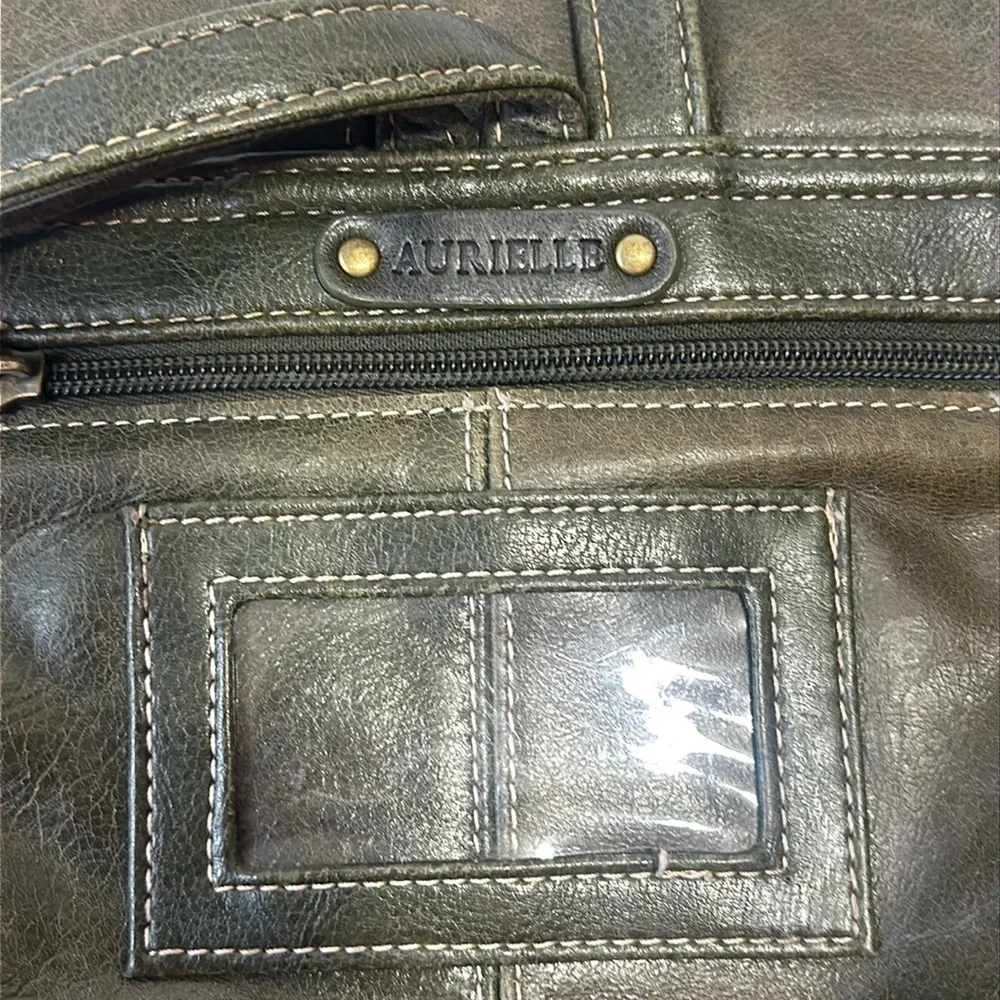 aurielle olive green leather backpack vintage 80’s 90’s distressed bag